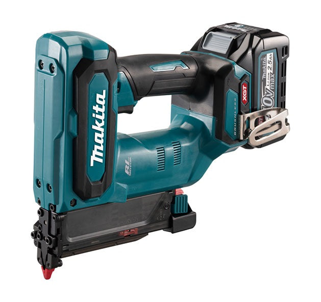 Makita 40V 2X2.5Ah LI-ION Brushless Pin Nailer PT001GD201 โ view 2