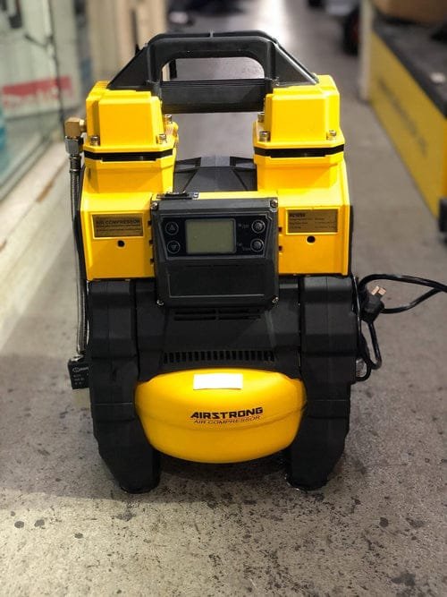 Airstrong Dual Voltage AC / DC (18V) Oil Free 5L Air Compressor