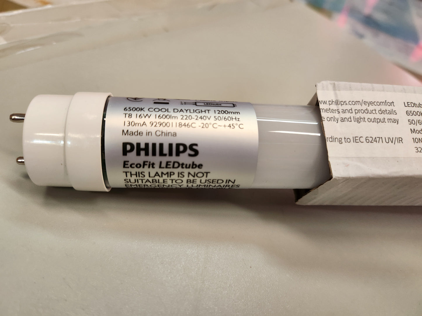 PHILIPS หลอด LED Ecofit 16W 4Ft T8 x 10 ชิ้น