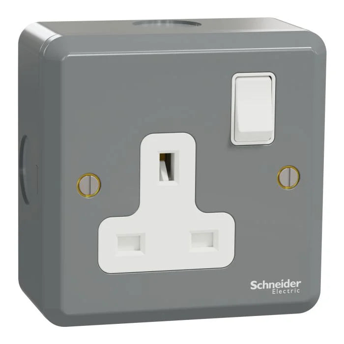 Schneider ESMT15 , ESM, 13A, 1 gang Switched socket