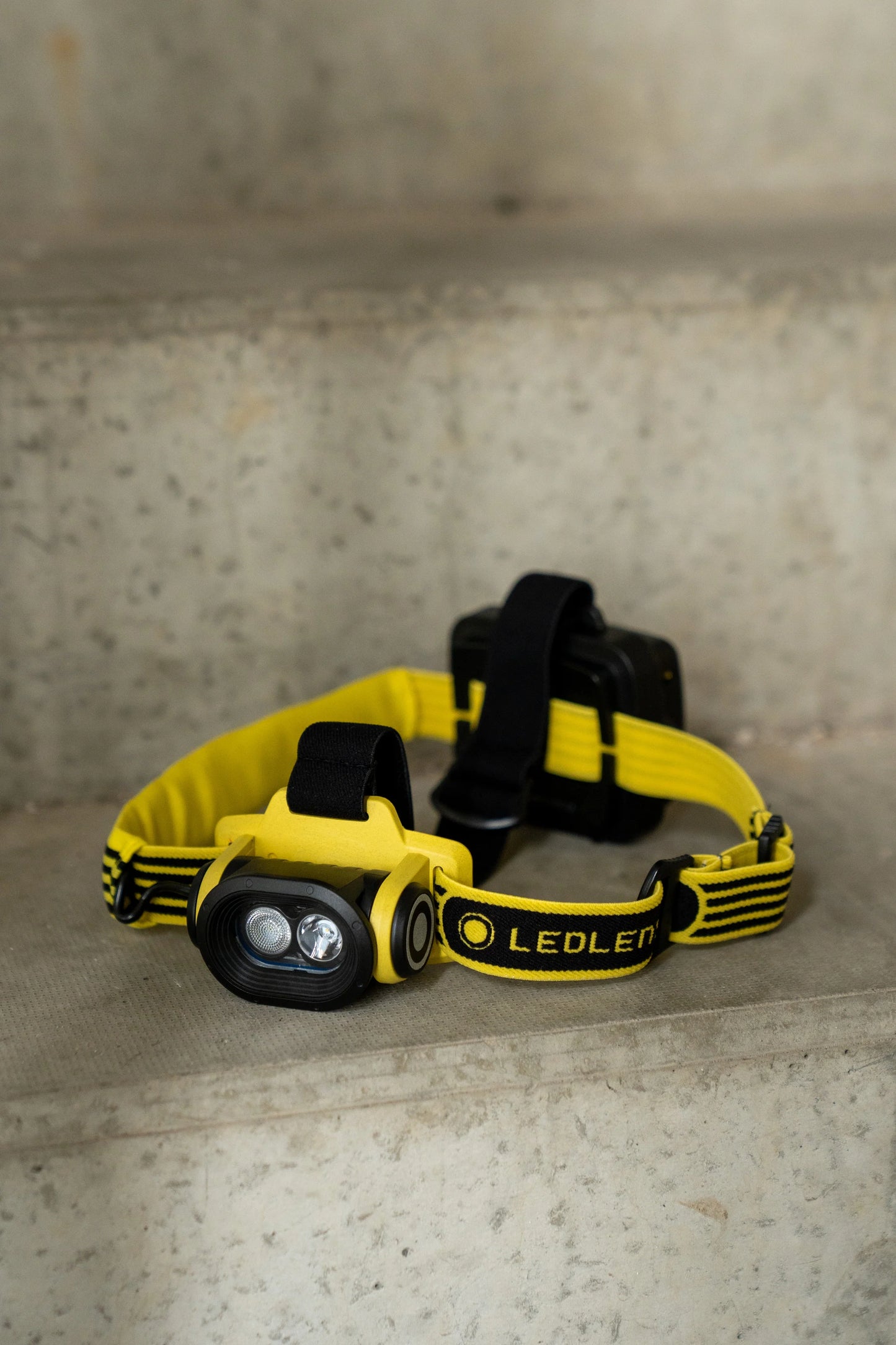 LEDLENSER EXH6R IP68 Rechargeable Headlamp