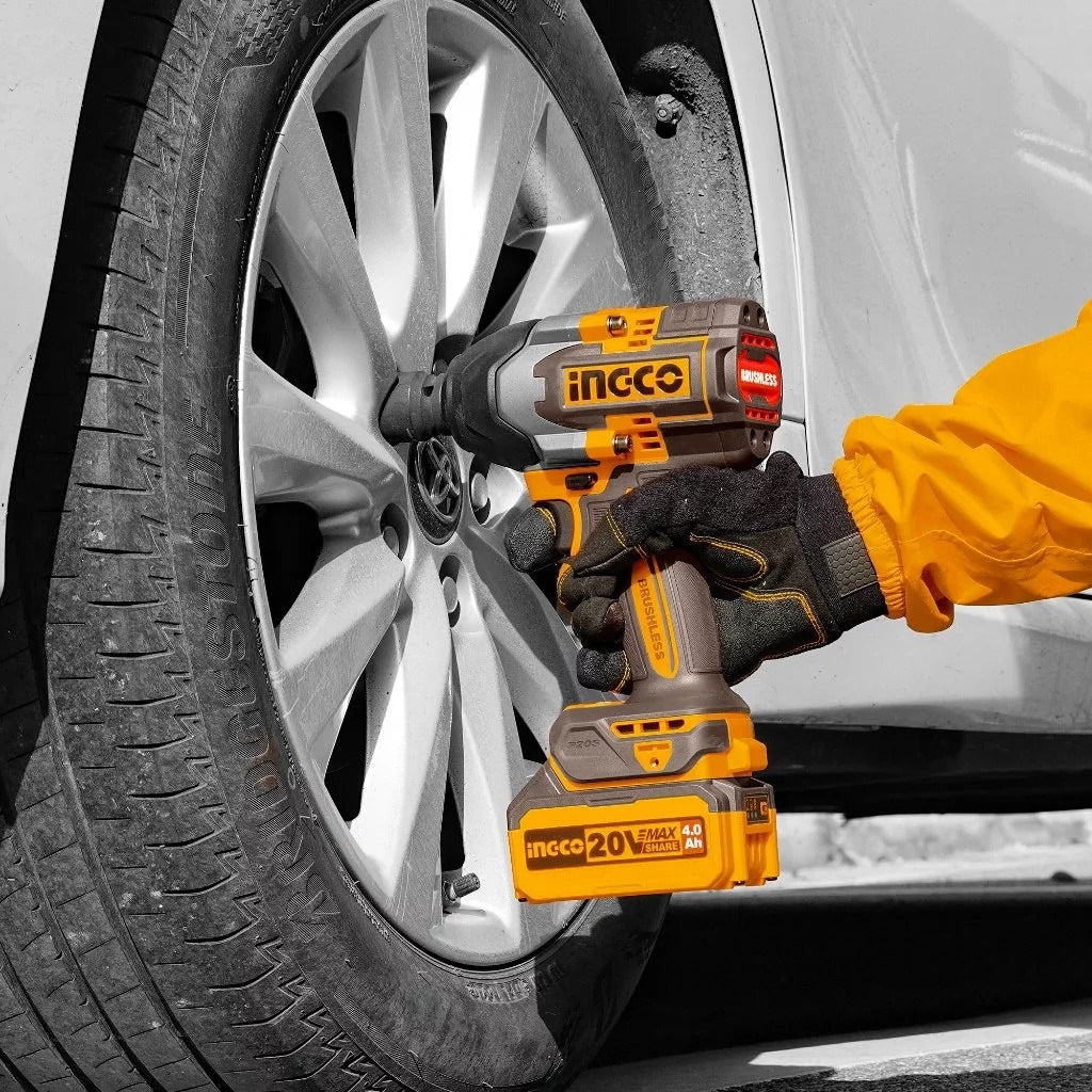 INGCO 20V 2X4.0Ah LI-ION Brushless 1/2" Impact Wrench 850Nm CIWLI2085 – view 4