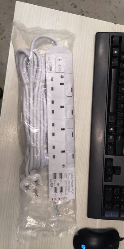 FYM Extension Socket 4 Way 6M USB Ports Power Strip