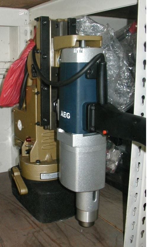 AEG 1050W Magnectic Drill W/Stand MT800