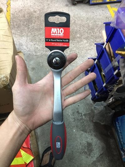 M10 Curved Ratchet Handle | Drive Sizes : 3/8" (004-170-913), 1/2" (004-170-914) | Model : DH03, DH04