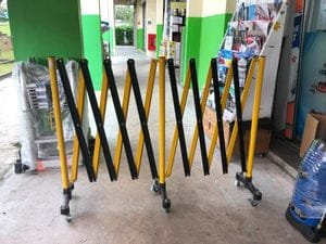 Aiko Expandable Barricade Gate (Alum Slot, Steel Leg) 51cm-5m High 95cm Come With Wheel (Yellow/Black &amp; Red/White) | Model : GATE-7616-