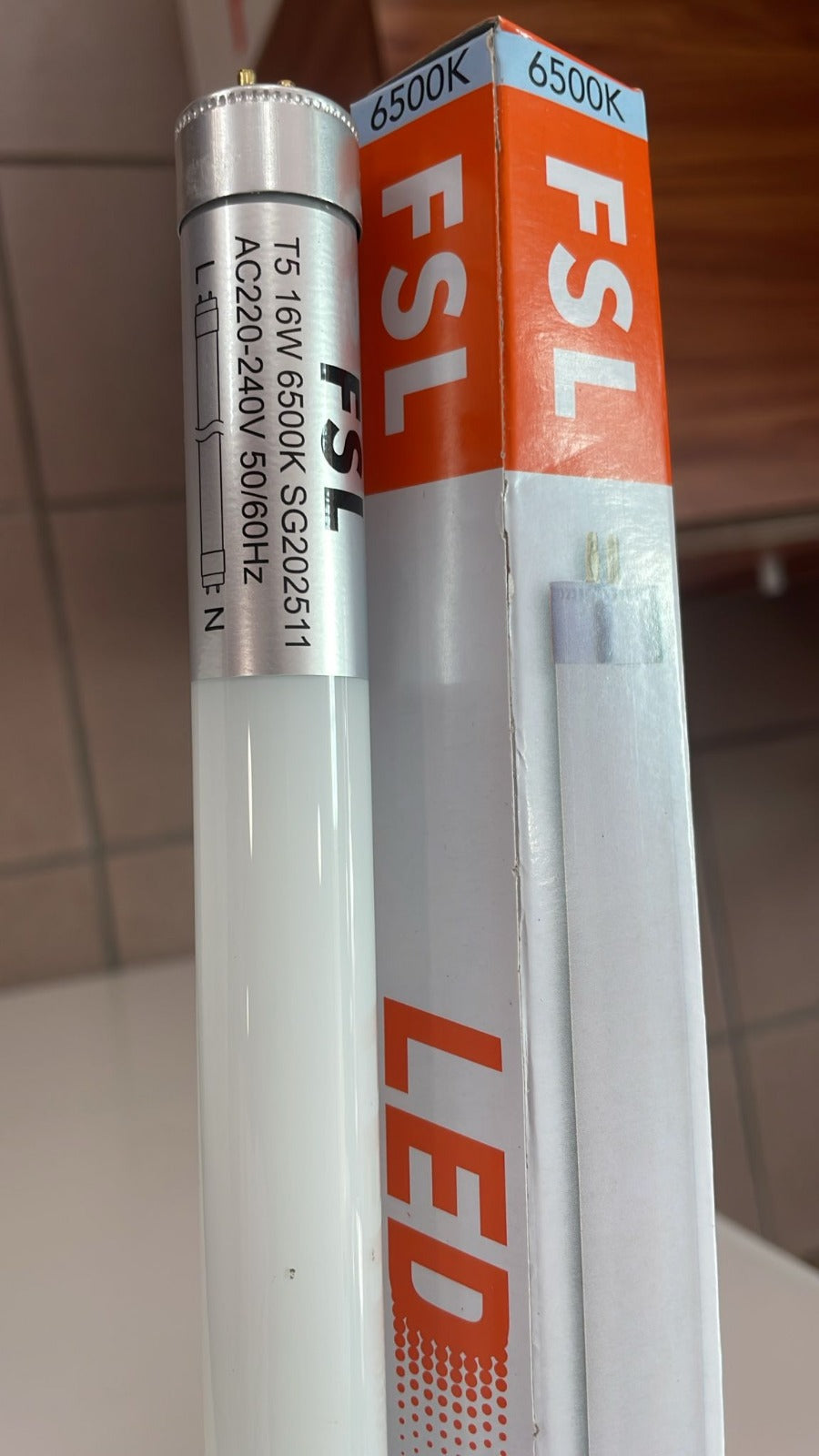 FSL 16W 6500K AC220-240V T5 LED TUBEx 10Pcs