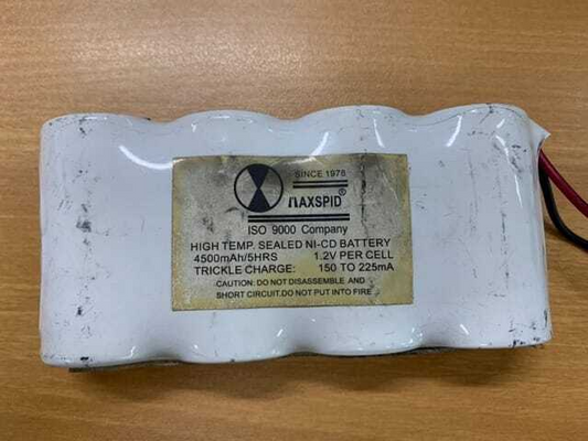Maxspid NI-CAD 4.8V 4.5AH BATTERY (SIDE)