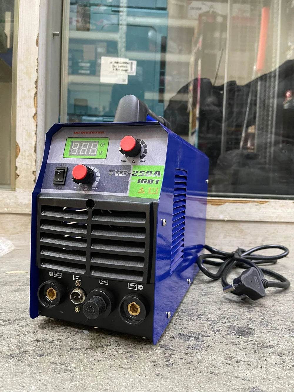 Aiko TIG Welding Machine 220V 250A | Model W-TIG250A