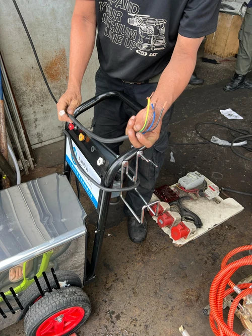 Annovi Reverberi AR High Pressure Washer 3 Phase 300 Bar 10kW | Model : HPW-AR300