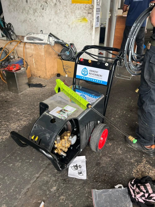 Annovi Reverberi AR High Pressure Washer 3 Phase 300 Bar 10kW | Model : HPW-AR300