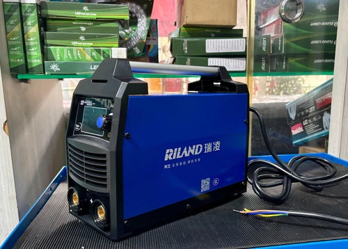 Riland ARC200DT 220V Welding Set c/w 3m Ground and Welding Cable | Model : W-ARC200DT-R