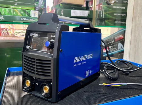 Riland ARC200DT 220V Welding Set c/w 3m Ground and Welding Cable | Model : W-ARC200DT-R