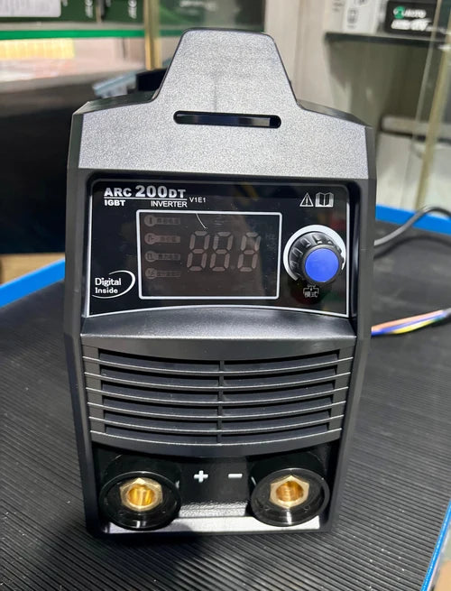 Riland ARC200DT 220V Welding Set c/w 3m Ground and Welding Cable | Model : W-ARC200DT-R