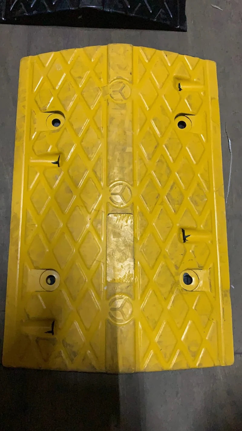 Aiko Speed Road Hump (Middle) 500X350X50Mm #9012 | Model : RH-9012-M