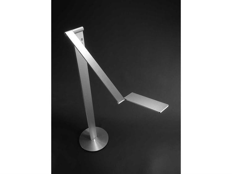 QISDESIGN BE LIGHT SILVER FLOOR LAMP - DELIGHT OptoElectronics Pte. Ltd