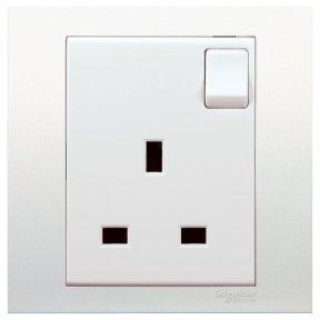 S6 Electrical Supplies Schneider 13A 250V 1G Switched Socket